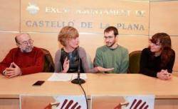 La Regidora de Cultura, Verònica Ruiz, i Avel·lí Flors, Antoni Royo i Maria Nebot, com a representants de Castelló per la Llengua