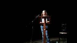 El Teatre del Mar del Molinar, ple en l'homenatge a Aurora Picornell