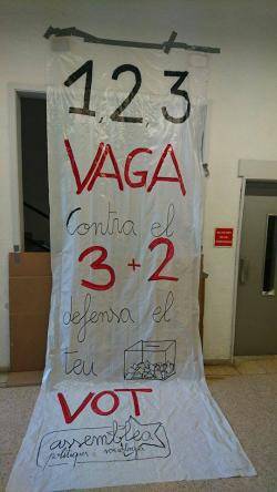 100% de les classes aturades a gairebé totes les facultats de la UAB la 1a jornada de vaga