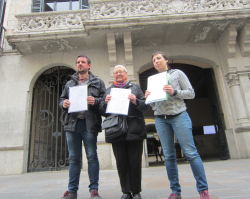 La CUP-Crida per Girona presenta 2130 firmes per uns serveis funeraris dignes i amb preus justos