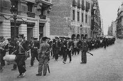 Fidels al govern democràtic de la Generalitat: 6 d'octubre de 1934, Mossos d'Esquadra detinguts per guàrdia civils i legionaris: