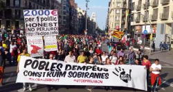 El 15M torna al carrer per mantenir la flama de la revolta