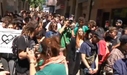 Els manifestants no poden avançar mes