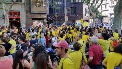 Més d'un miler de manifestans en protesta "contra les retallades de la Consellera Meritxell Ruiz" Més d'un miler de manifestans en protesta "contra les retallades de la Consellera Meritxell Ruiz"