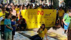 Més d'un miler de manifestans en protesta "contra les retallades de la Consellera Meritxell Ruiz" Més d'un miler de manifestans en protesta "contra les retallades de la Consellera Meritxell Ruiz"