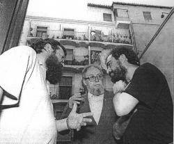 Manuel Costa-Pau entre Jaume Soler i Narcís Selles, durant una assemblea de l'AUP, juliol de 1995