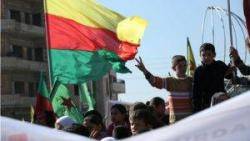 Mobilització kurda a la ciutat de Qamishlo, a Rojava. Foto: Crític