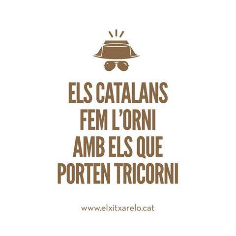 Els catalans fem l'orni amb els que porten tricorni