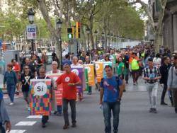 Cartells portats a la manifestació d'ahir a la Rambla Catalunya de Barcelona