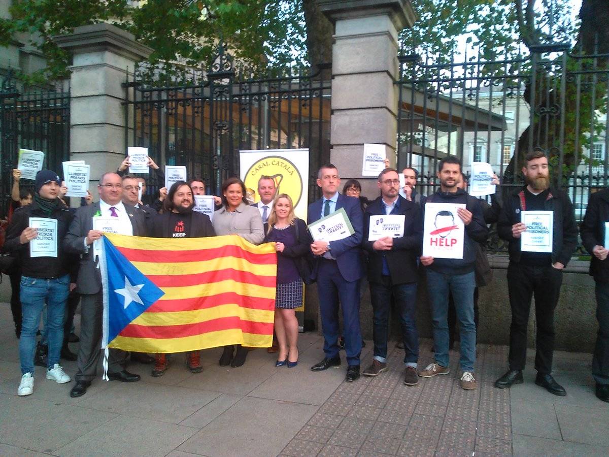 El batlle de Dublín, diputats i senadors amb la República Catalana i contra la dictadura espanyola