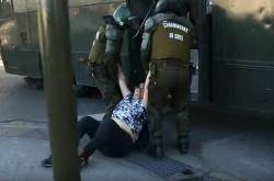 Violència policial contra la manifestació femnista del 25N a Concepció, Xile