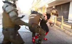 Violència policial contra la manifestació femnista del 25N a Concepció, Xile