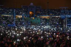 L?Estadi Olímpic canta per la llibertat dels presos polítics