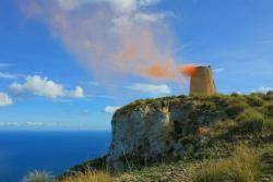 Avui durant l'encesa de fum a la #TalaiaMoreia , Artà, per la defensa del patrimoni històric i la universalitat dels #DretsHumans? #TorresDretsHumans #Mallorca