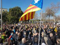 Els CDR del Barcelonès rebategen el nom del passeig Joan de Borbó del barri de la Barceloneta pel passeig de la República