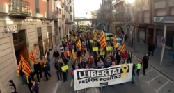 Marxa Groga per la Llibertat a Girona per demanar l'alliberament dels presos polítics