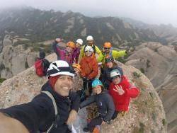 Les fotografies dels presos pol&iacute;tics i exiliats fan el cim a l'agulla del cavall Bernat de Montserrat