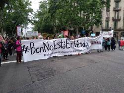 Milers de persones es manifesten a Barcelona contra l'especulació i per un lloguers justos