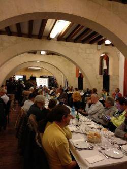 Títol de la imatgeEl sopar Groc a Mallorca aplega més de 400 persones