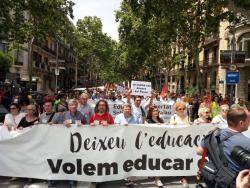 La comunitat educativa es manifesta en defensa del model escolar català per a la cohesió social