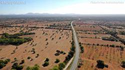 La Plataforma Antiautopista documenta amb imatges aèries el traçat i l'entorn de la futura autopista Llucmajor-Campos.