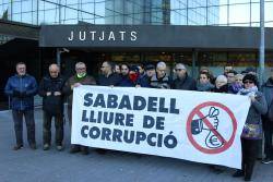 Aquest matí han declarat als Jutjats de Sabadell el gerent d?SMATSA (Eugenio Díaz) i la cap de comunicació i relacions externes d?SMATSA (Marina Taltavull