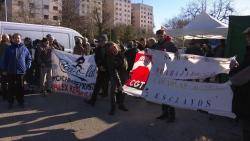Mostres de solidaritat amb la vaga a Cacaolat