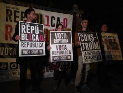 Front Republicà comença la campanya a peu de carrer defensant l'1-O