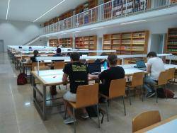 Estudiants de la UV reclamen més espais a les biblioteques
