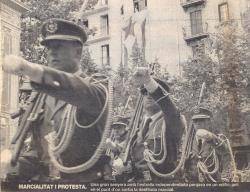 2000 Manifestació de protesta a Barcelona contra la desfilada militar