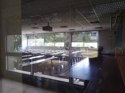 La vaga del PDI irromp a les universitats de Catalunya