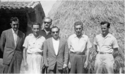 Grup d'amics santjustencs del FNC. D'esquerre a dreta: Antonet Malaret, Cisco Colet, Fèlix Sala, Magí Colet, Josep Cornudella i Jordi Cardona.