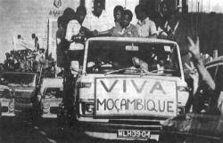 1975 Moçambic s'independitza de Portugal