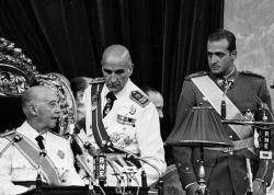 1969 El dictador Franco designa el príncep Joan Carles de Borbó com el seu successor a la "jefatura del estado"