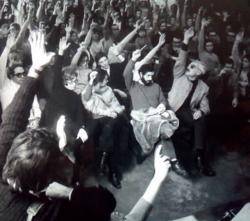 1970 Tancada al monestir de Montserrat com a protesta per les condemnes a mort dels militants d'ETA