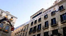 Finalment, tal com explica el Gerió Digital, Girona ha retirat la pancarta dels presos polítics però se n'ha penjat un altre creuant tota la plaça del Vi. (Imatge: El Gerió Digital)