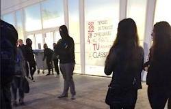 Piquets estudiantils, que han aturat les classes a diverses facultats