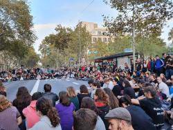 Acampada de joves "Generació 14-0" a la plaça de la Universitat de Barcelona