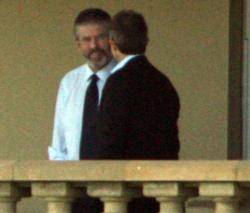 1997 Històrica reunió entre Gerry Adams i Tony Blair