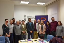 Escola Valenciana i altres entitats lliuren les vulneracions lingüístiques de 2019 a l?Oficina de Drets Lingüístics