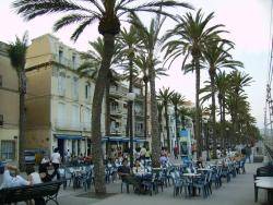 La Federació d'Associacions de Veïns de Badalona planteja obrir un debat sobre la recuperació de l'espai públic