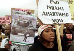 2001 Els EUA i Israel abandonen la conferència contra el racisme de Durban