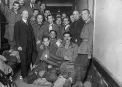 1926- Els conjurats d'Estat Català detinguts arran dels Fets de Prats de Molló arriben al Palais de Justice de París 