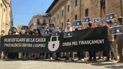 Recollida de signatures en suport del manifest "El País Valencià contra l'espoli"