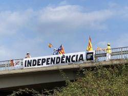 Coincidint amb l'inici de vacances tornen l'acció "Ponts per la Indepedència"