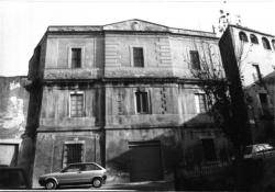 Edifici de l'antiga presó quan ja no era un centre penitenciari 