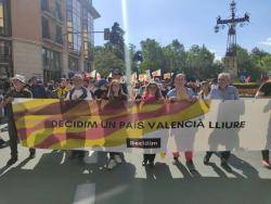 Milers de persones commemoran el 25 d'Abril a Castelló en una jornada reivindicativa
