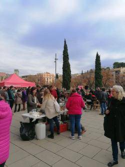 Avui al migdia Guanyem Girona ha presentat a la plaça Salvador Espriu  un equip preparat per governar des del primer dia