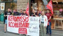 La Intersindical es concentra davant dels establiments de Veritas ( botiga de Lleida) 