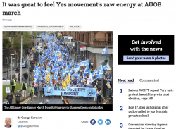 Milers de persones es manifesten a Glasgow per la Independència d'Escòcia passant de la coronació